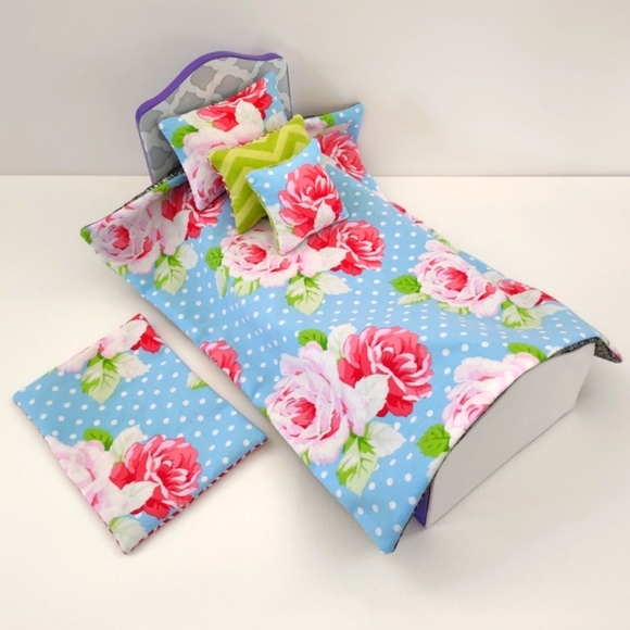 12 Inch Fashion Doll Bedding Set - Picture 1 of 6